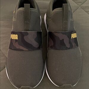 Puma sneakers in gently used condition